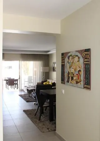 Apartamento Gomes شقة *